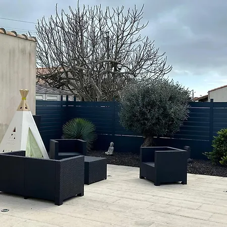 Maison Charmante Avec Jardin A Denis D'oleron Ideale Pour Familles